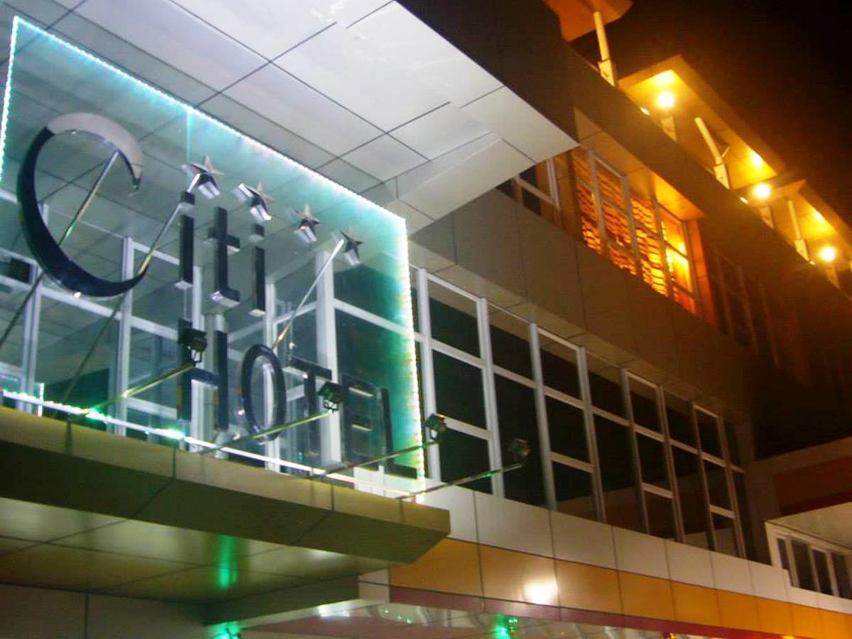 Citi Hotel Hilongos Екстериор снимка