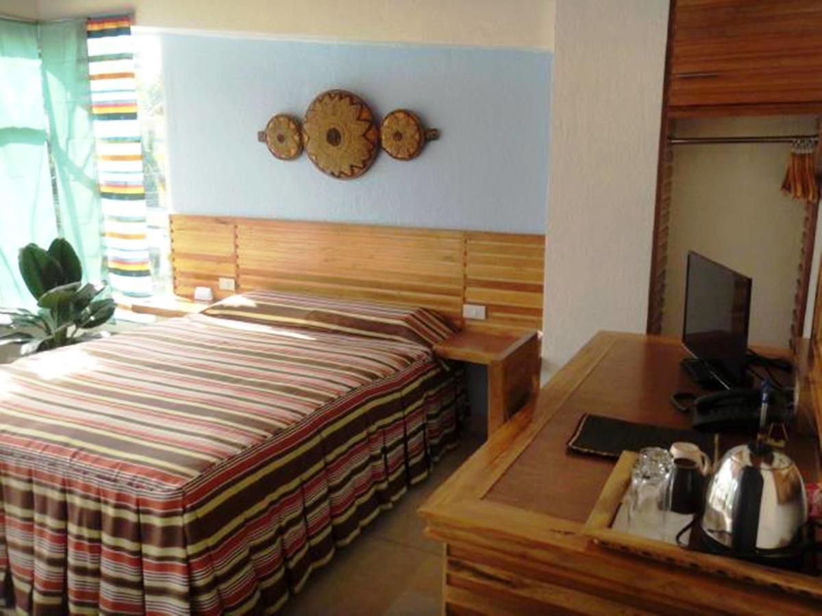 Citi Hotel Hilongos Екстериор снимка